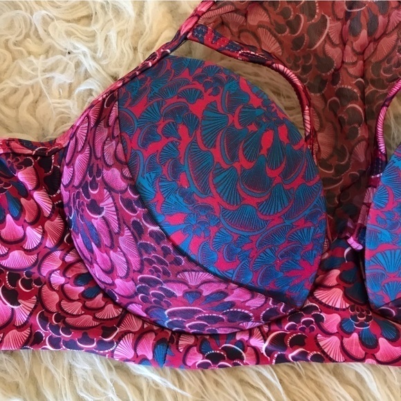 Andrea Iyamah Red and Blue Swim Top - Picture 3 of 10